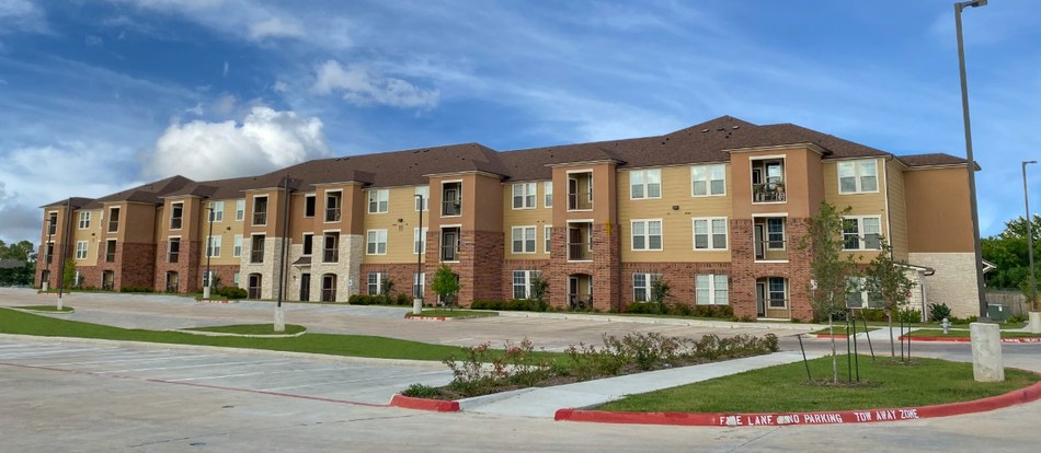 Gardner Capital Completes Upscale Senior Living Community in Sugar Land